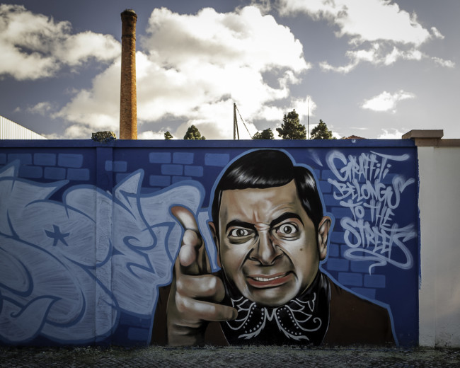 The blue wall faces | Stick2Target – Street Art & Graffiti from Portugal